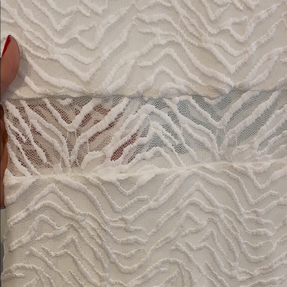 White Lace mini Guess Dress - Picture 1 of 4